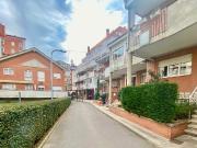 Casa adosada en venta en León, El Soto. Chalet Adosado...