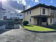 Casa adosada en venta en Llanes, Llanes Pueblo. PAREADO...