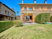 Casa adosada en venta en Llívia Pirineos. Casa en...