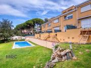 Casa adosada en Venta en Los Pinos Politur