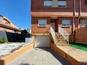 Casa adosada en Venta en Los Villares