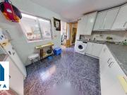 Casa adosada en venta en Madrid, Los Cármenes. MAYA...