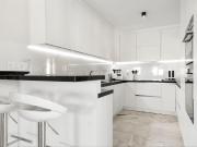 Casa adosada en venta en Mijas, Calahonda. Elegancia...
