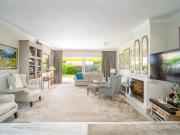 Casa adosada en venta en Marbella, Aloha. Adosado en...