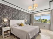 Casa adosada en venta en Marbella, Aloha. Casas adosadas.