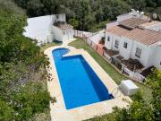 Casa adosada en venta en Marbella, Alto de los Monteros....