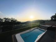 Casa adosada en venta en Marbella, Elviria. Casa adosada...