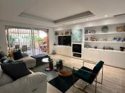 Casa adosada en venta en Marbella, Las Brisas. ¡Descubra...