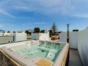 Casa adosada en venta en Marbella, Puerto Banús. Casas...