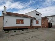 Casa adosada en Venta en Matapozuelos