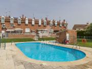 Casa adosada en venta en Meco, Meco pueblo. FANTASTICO...