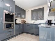 Casa adosada en venta en Mijas, Calahonda. Encantadora...