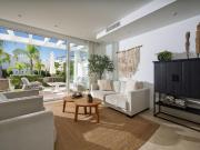 Casa adosada en venta en Mijas, Calahonda. Exclusiva...