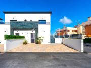 Casa adosada en Venta en Monte y Mar