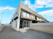 Casa adosada en Venta en Monte y Mar