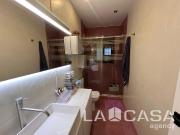 Casa adosada en venta en Montequinto, Condequinto. Casas...