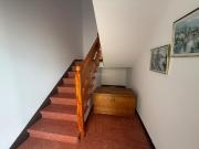 Casa adosada en venta en Moya. Estupenda casa terrera....