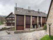 Casa adosada en venta en Naut Aran, de 182 m² 5...