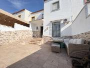 Casa adosada en Venta en Núcleo urbano