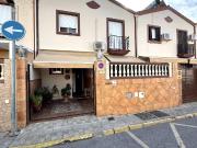 Casa adosada en Venta en Núcleo urbano