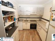 Casa adosada en Venta en Núcleo urbano