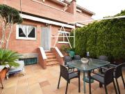 Casa adosada en Venta en Nucli Urbà