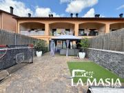 Casa adosada en venta en Olivella. Preciosa casa...