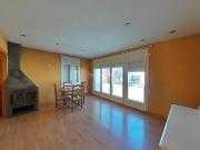 Casa adosada en venta en Olot. Casas adosadas.