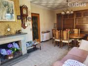 Casa adosada en venta en Olot. Casas adosadas.