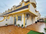 Casa adosada en venta en Orihuela, La Florida. Esta...