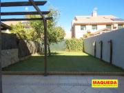 Casa adosada en Venta en Parque Coimbra