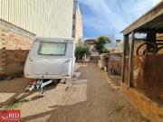 Casa adosada en venta en Picassent. Solar para construir...
