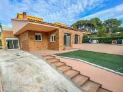 Casa adosada en Venta en Piera
