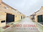 Casa adosada en Venta en Pozoalbero