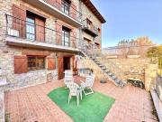 Casa adosada en venta en Puigcerdà Pirineos. Casa...