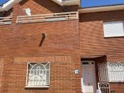 Casa adosada en venta en Quintanar de la Orden. REMAX...