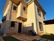 Casa adosada en Venta en Ramal de Espartinas