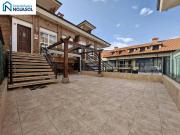 Casa adosada en Venta en Ris