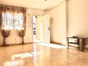 Casa adosada en venta en Rojales. Chalet luminoso con 2...