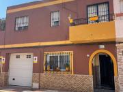 Casa adosada en Venta en Roquetas Pueblo