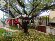 Casa adosada en venta en Rosselló. Casas adosadas.