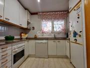 Casa adosada en venta en Rosselló. Venta de una casa...