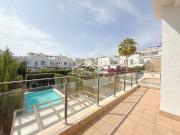 Casa adosada en Venta en Zona los Colegios