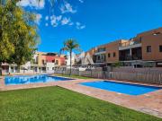Casa adosada en venta en San Antonio de Benagéber. Casas...