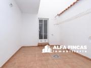 Casa adosada en venta en San Clemente. CHALET ADOSADO EN...