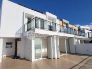 Casa adosada en Venta en San Eugenio Alto