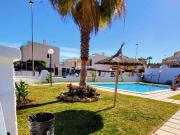 Casa adosada en venta en San Miguel de Salinas. Estamos...