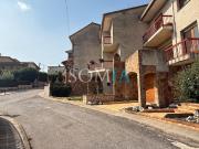 Casa adosada en venta en Sant Celoni. ACOGEDORA Y...