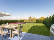 Casa adosada en venta en Sant Esteve Sesrovires. Casas...