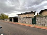 Casa adosada en venta en Santa Marta de Tormes. VENTA DE...